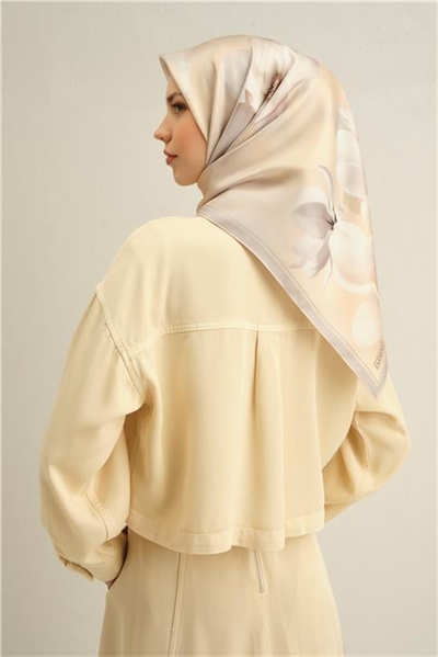 Armine Çiçek Desenli Saf İpek Twill Eşarp 9305D 82