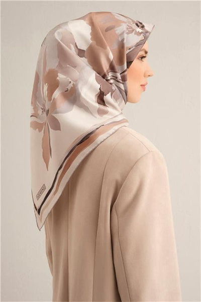 Armine Çiçek Desenli Saf İpek Twill Eşarp 9340D 86