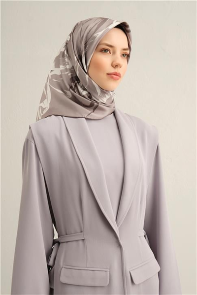 Armine Çiçek Desenli Saf İpek Twill Eşarp 9322D 82