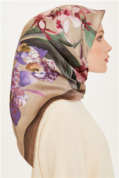 Armine Çiçek Desenli Sura Saf İpek Eşarp 9215D 81 35