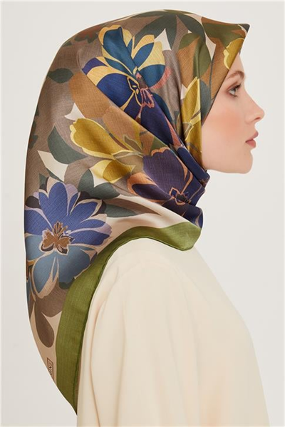 Armine Çiçek Desenli Sura Saf İpek Eşarp 9238D 36