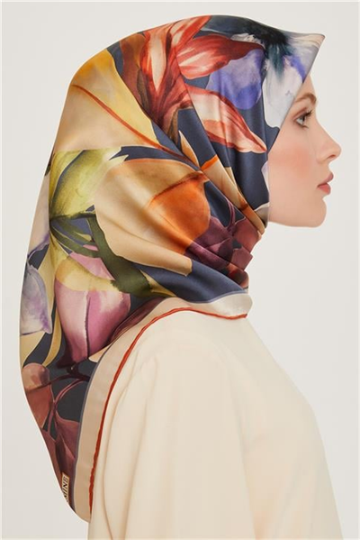 Armine Çiçek Desenli Sura Saf İpek Eşarp 9205D 84 05