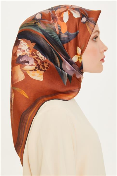 Armine Çiçek Desenli Sura Saf İpek Eşarp 9215D 81 03