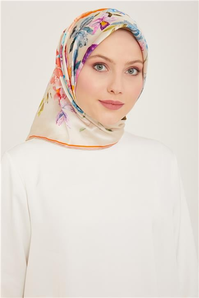 Armine Çiçek Desenli Twill İpek Eşarp 24Ya9127 51 34