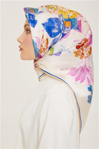 Armine Çiçek Desenli Twill İpek Eşarp 24Ya9127 51 52