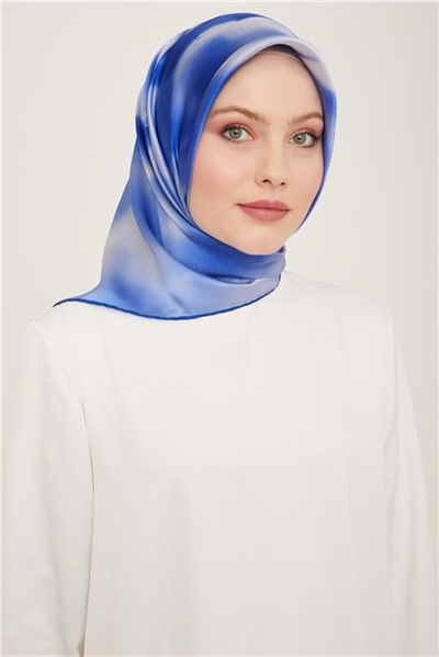 Armine Çiçek Desenli Twill İpek Eşarp 24Ya9124 82 84