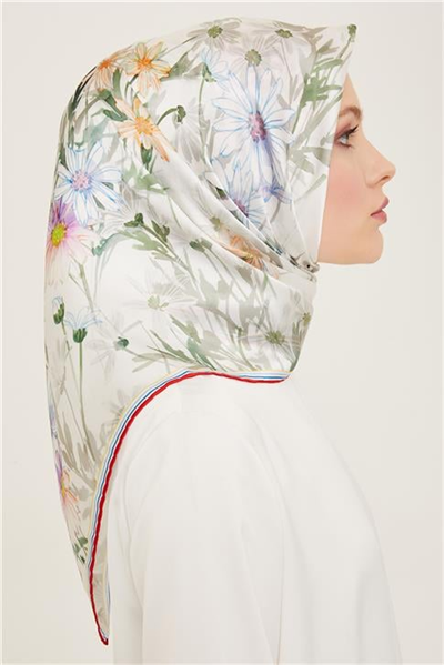 Armine Çiçek Desenli Twill İpek Eşarp 24Ya9129 34