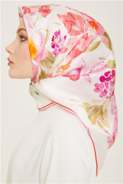Armine Çiçek Desenli Twill İpek Eşarp 24Ya9127 51 09