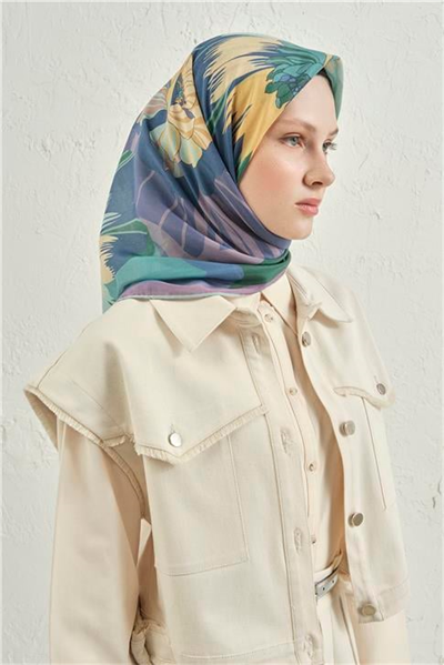 Armine Etro Eşarp 32 37