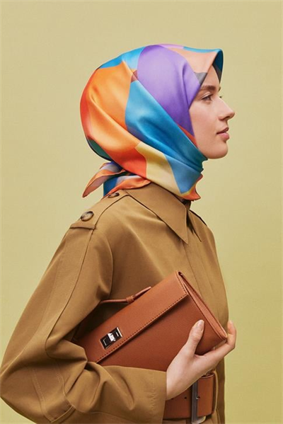 Armine Geometrik Desenli Saf İpek Twill Eşarp 9331D 82