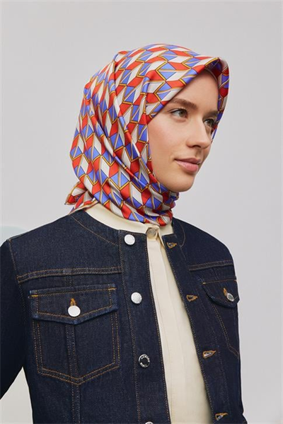 Armine Geometrik Desenli Saf İpek Twill Eşarp 9309D 01