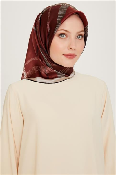 Armine Geometrik Desenli Sura Saf İpek Eşarp 9206D 81
