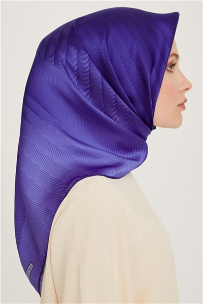 Armine Geometrik Desenli Sura Saf İpek Eşarp 9237D 06