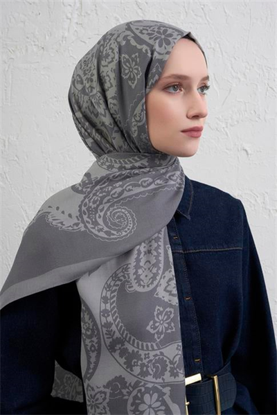 Armine İpek Tensel Etro Şal 32