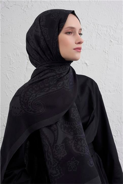 Armine İpek Tensel Etro Şal 44