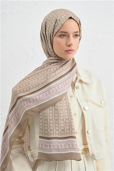 Armine İpek Tensel Monogram Şal 18