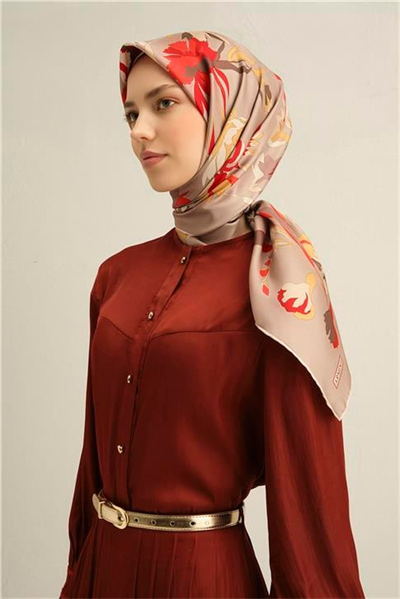 Armine Klasik Desenli İpek Sura Eşarp 9342 37