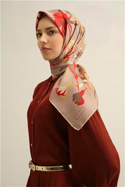 Armine Klasik Desenli İpek Sura Eşarp 9342 37