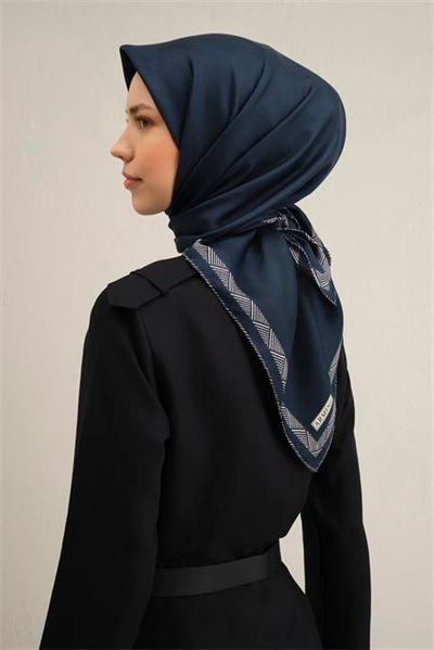 Armine Klasik Desenli Saf İpek Twill Eşarp 9357D 04