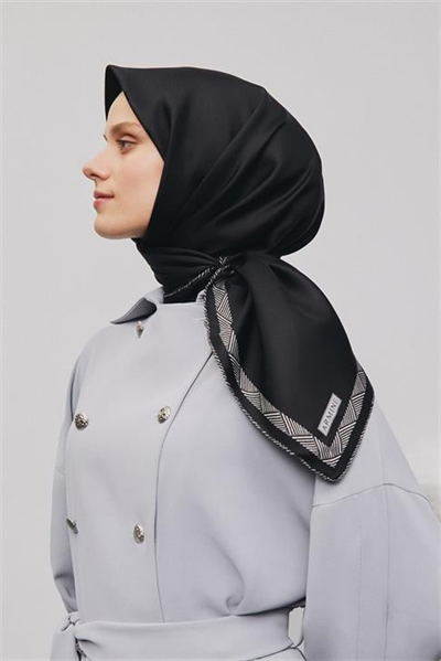 Armine Klasik Desenli Saf İpek Twill Eşarp 9357D 82