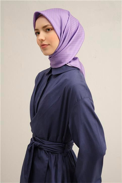 Armine Klasik Desenli Saf İpek Twill Eşarp 9348D 05