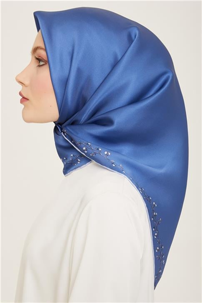 Armine Klasik Desenli Sura İpek Eşarp 24Ya9152 43 38