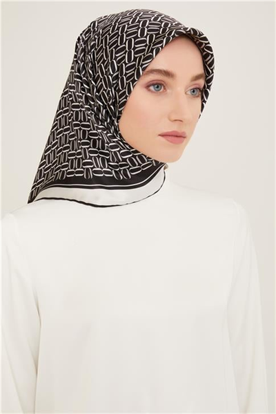 Armine Klasik Desenli Sura İpek Eşarp 24YA9149 50 89