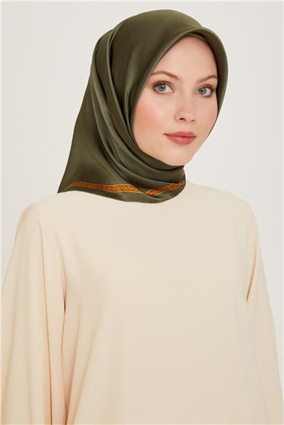 Armine Klasik Desenli Sura Saf İpek Eşarp 9261D 07 50