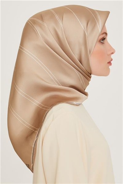 Armine Klasik Desenli Sura Saf İpek Eşarp 9251D 54