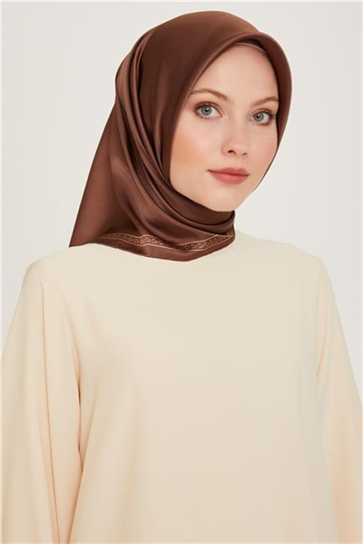 Armine Klasik Desenli Sura Saf İpek Eşarp 9261D 07 33