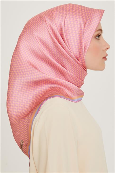 Armine Klasik Desenli Sura Saf İpek Eşarp 9243D 06 52