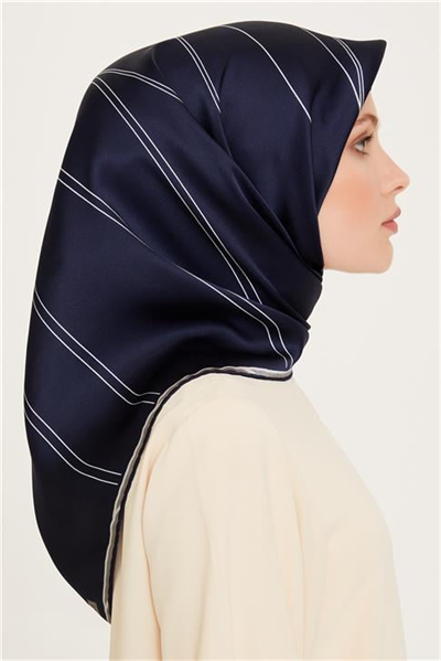 Armine Klasik Desenli Sura Saf İpek Eşarp 9251D 50