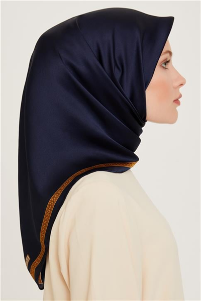 Armine Klasik Desenli Sura Saf İpek Eşarp 9261D 07 01