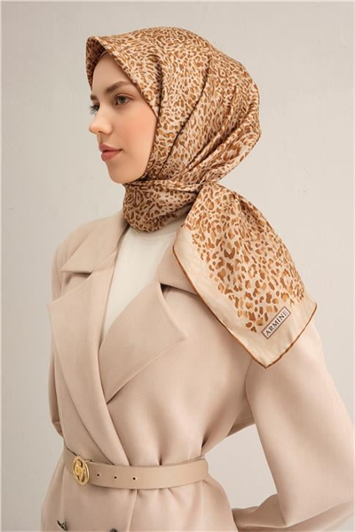 Armine Leopar Desenli Saf İpek Sura Eşarp 9352D 52