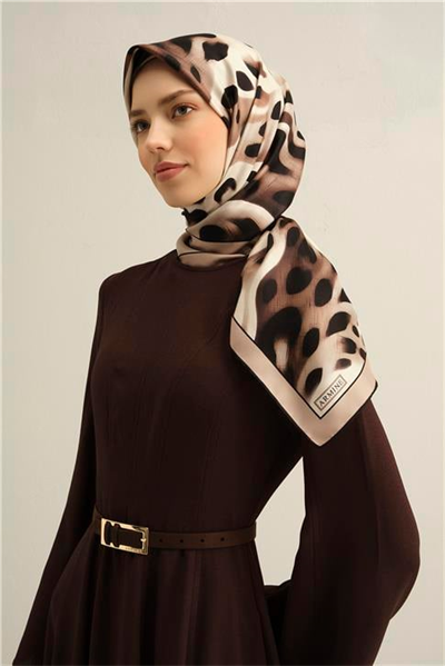 Armine Leopar Desenli Saf İpek Sura Eşarp 9320D 04