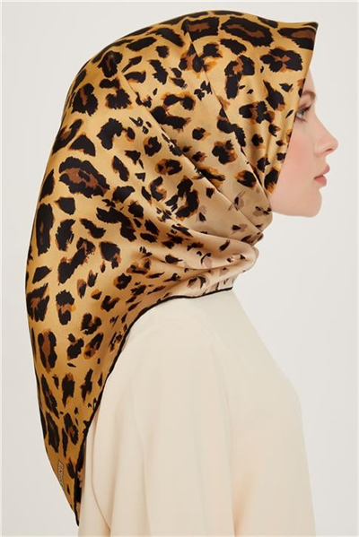Armine Leopar Desenli Sura Saf İpek Eşarp 9249D 02 32
