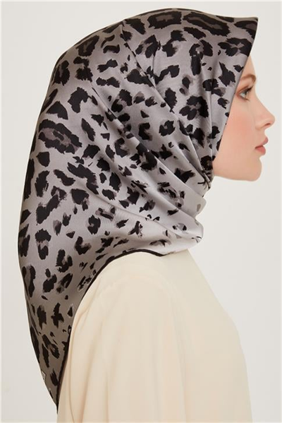 Armine Leopar Desenli Twill Saf İpek Eşarp 9249D 02