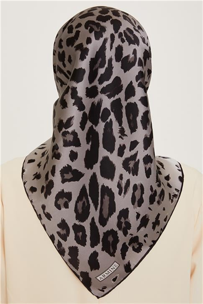 Armine Leopar Desenli Twill Saf İpek Eşarp 9249D 02