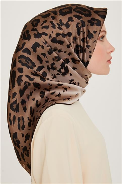 Armine Leopar Desenli Twill Saf İpek Eşarp 9249D 03
