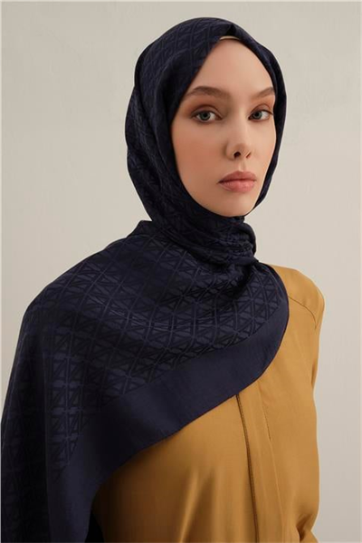 Armine Lyocell Naia Üçgen Monogram Şal 5 02
