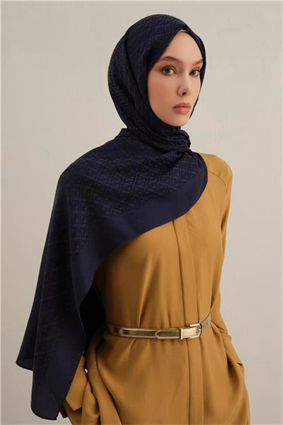Armine Lyocell Naia Üçgen Monogram Şal 5 02