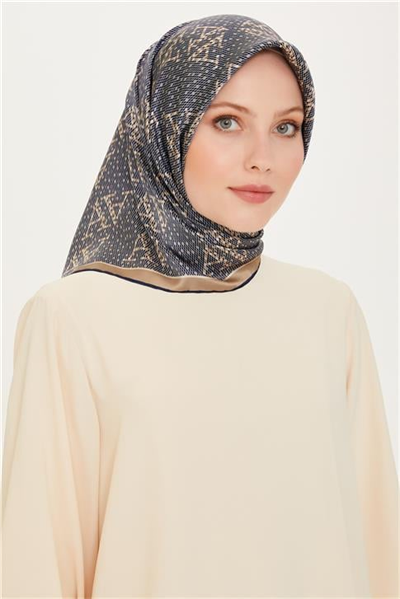 Armine Monogram Desenli Sura Saf İpek Eşarp 9228D 05
