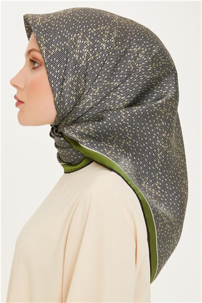 Armine Monogram Desenli Sura Saf İpek Eşarp 9228D 52