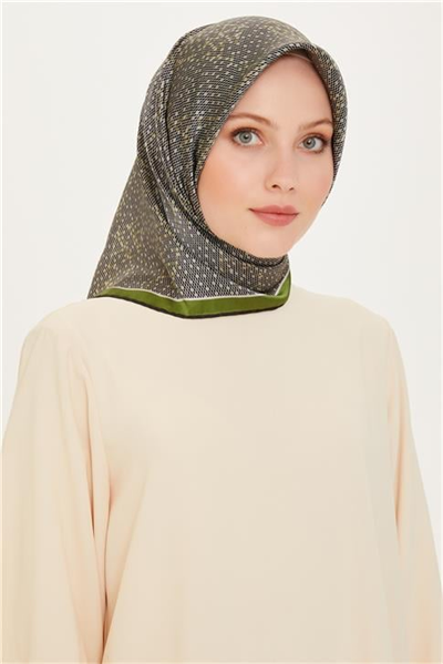 Armine Monogram Desenli Sura Saf İpek Eşarp 9228D 52