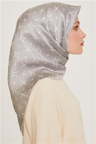 Armine Monogram Desenli Sura Saf İpek Eşarp 9207D 01 02