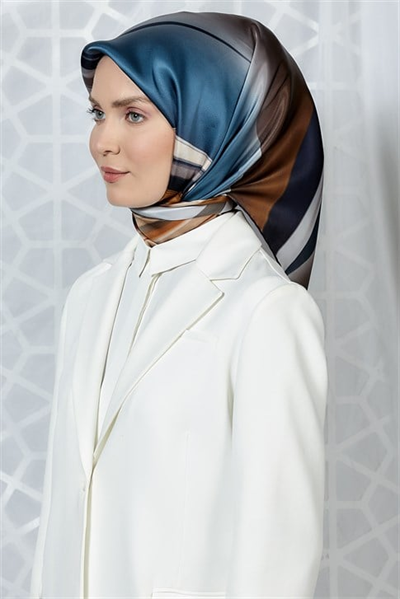 Armine Sura İpek Eşarp 19Ka8206 11