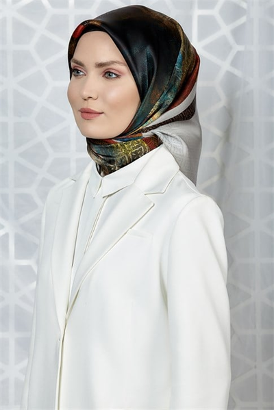 Armine Sura İpek Eşarp 19Ka8271 02