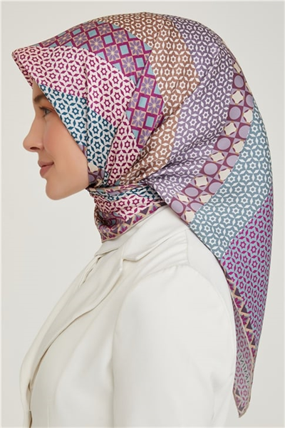 Armine Sura İpek Eşarp 21KA8669 02