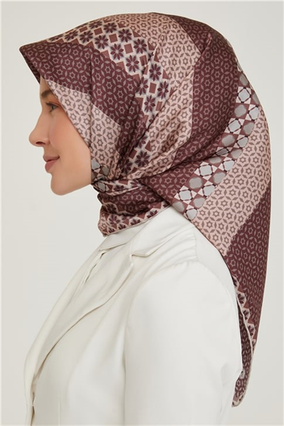 Armine Sura İpek Eşarp 21KA8669 05