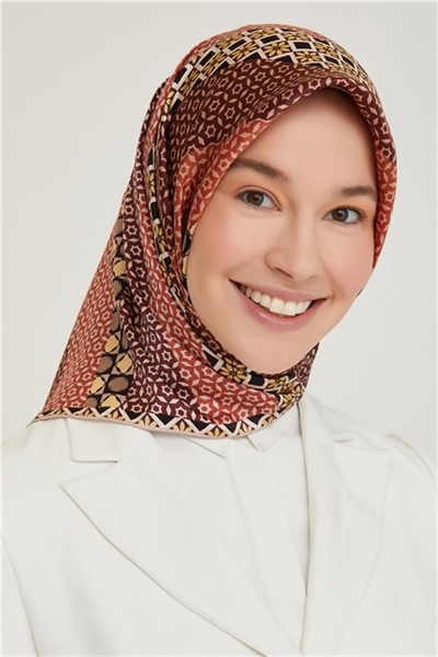 Armine Sura İpek Eşarp 21KA8669 08